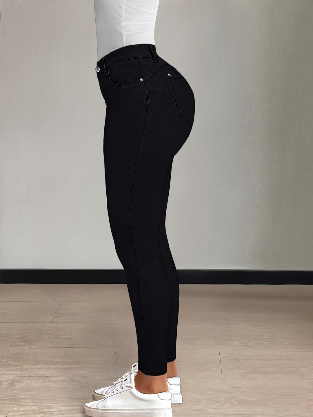 Gillian | Women&